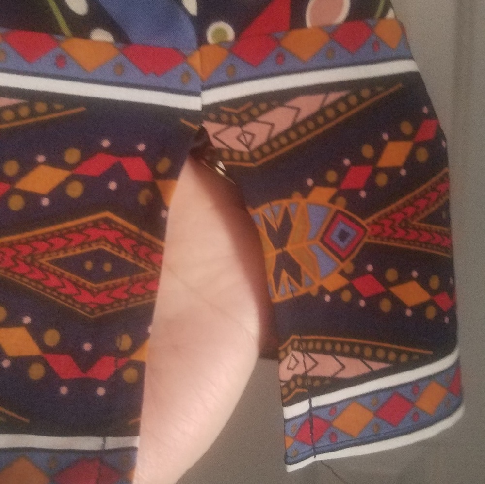 N.L.W. Tunic - Picture 4 of 5